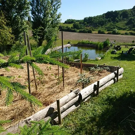 בית נופש Comfortable Quiet House In The Countryside Porte-du-quercy For 8 People Sérignac