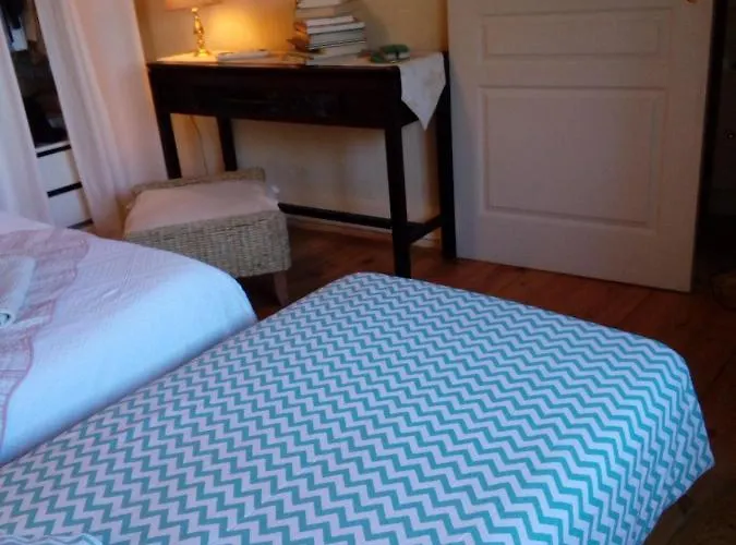 Comfortable Quiet House In The Countryside Porte-du-quercy For 8 People