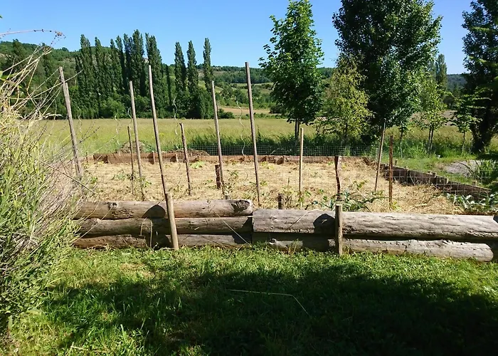 Comfortable Quiet House In The Countryside Porte-du-quercy For 8 People Sérignac